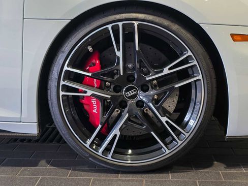 Used 2020 Audi R8 V10 performance image 9