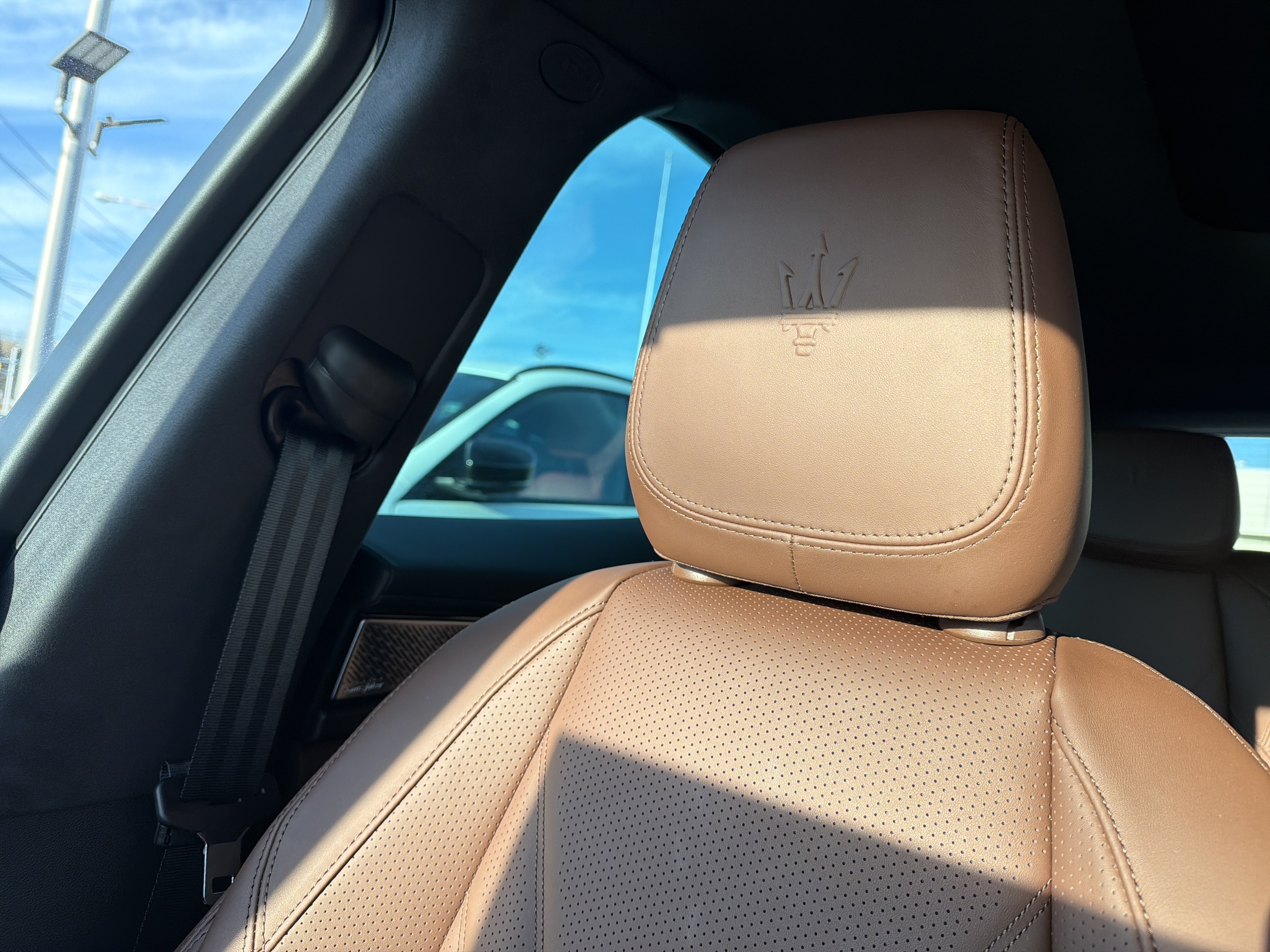 Used 2025 Maserati Grecale Modena AWD/4WD image 19