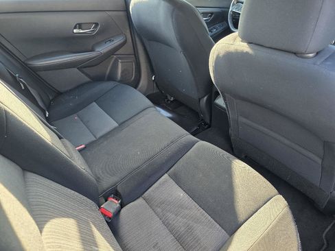 Used 2021 Nissan Sentra SV FWD image 13
