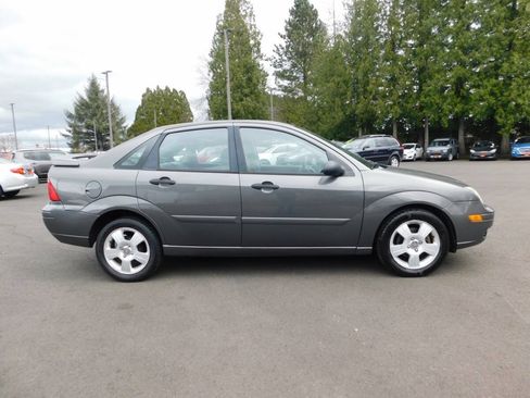 Used 2006 Ford Focus SES FWD image 17
