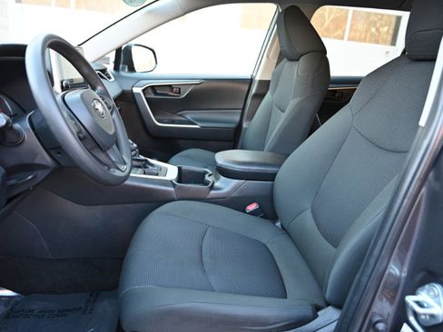 Used 2024 Toyota RAV4 LE image 12