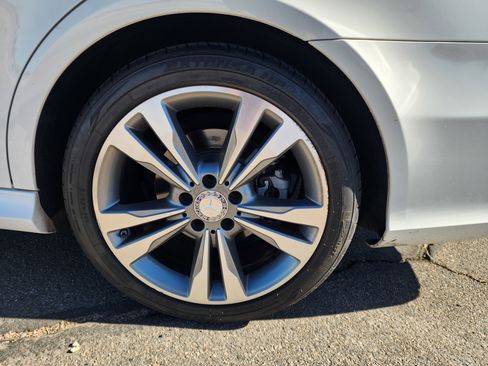 Used 2014 Mercedes-Benz E 350 Sedan image 8