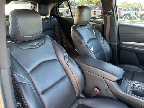Certified 2020 Cadillac XT4 Premium Luxury image 32