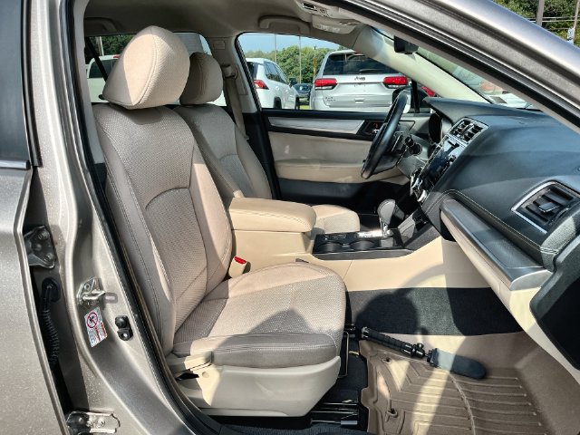 Used 2019 Subaru Outback 2.5i Premium AWD/4WD image 33