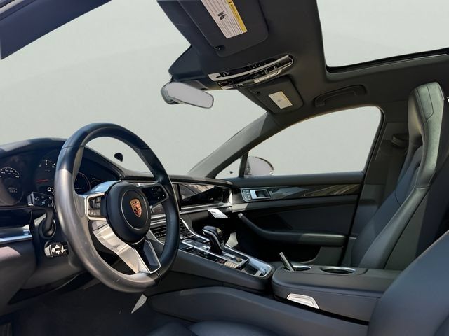 Used 2018 Porsche Panamera 4 AWD/4WD image 13