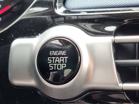 Used 2022 Kia Seltos Nightfall Edition image 22