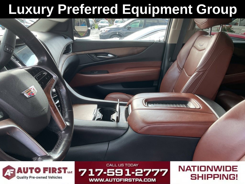 Used 2020 Cadillac Escalade ESV Luxury AWD/4WD image 7