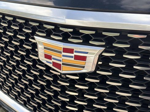 Used 2021 Cadillac Escalade ESV Luxury image 10