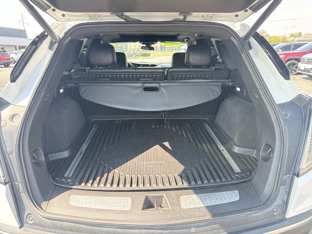 Used 2021 Cadillac XT5 Sportv w/ LPO, Floor Liner Package AWD/4WD image 17