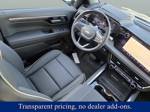 New 2026 Chevrolet Suburban Premier RWD image 20