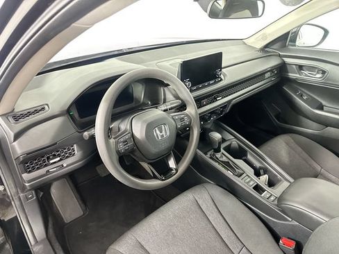 Used 2023 Honda Accord EX image 20