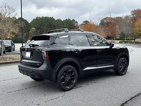 New 2026 Nissan Kicks SR w/ Interior Electronics Package FWD image 8