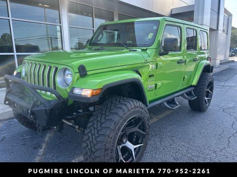 Used 2019 Jeep Wrangler Unlimited Sahara w/ Uconnect 4C Nav & Sound Group AWD/4WD image 2