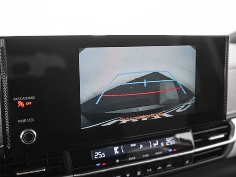 Used 2026 Toyota Sienna AWD image 24