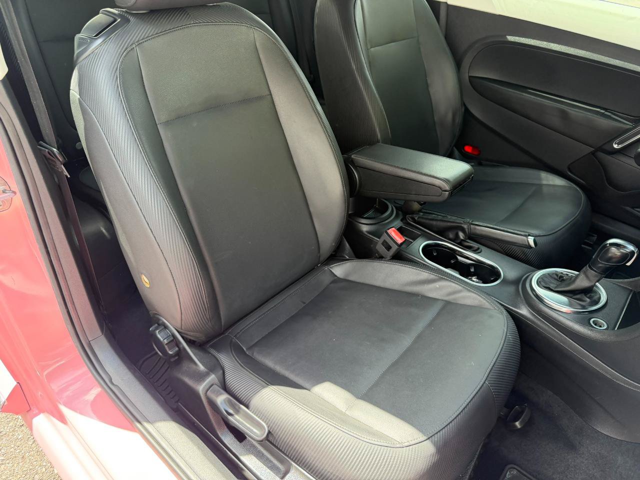 Used 2013 Volkswagen Beetle 2.5 FWD image 34