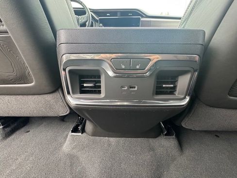 Used 2025 GMC Sierra 1500 Denali Ultimate AWD/4WD image 37