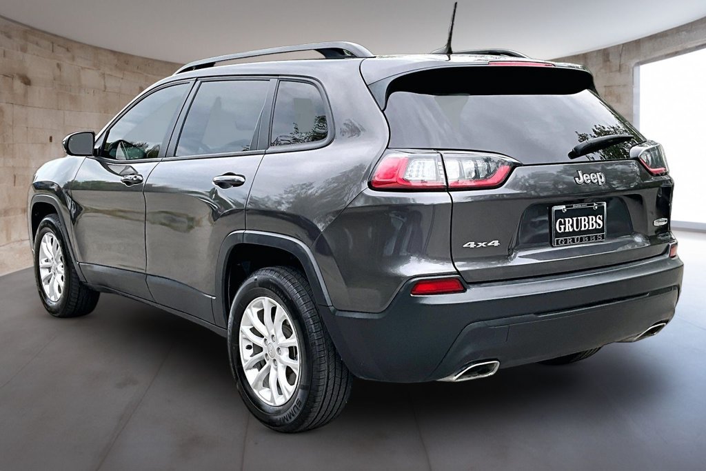 Used 2022 Jeep Cherokee Latitude Lux w/ Mopar Interior Package AWD/4WD image 14