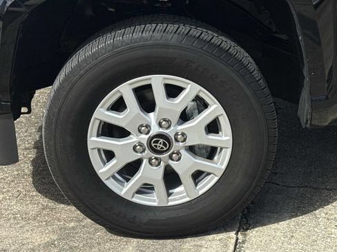 Used 2025 Toyota Tacoma SR5 RWD image 5