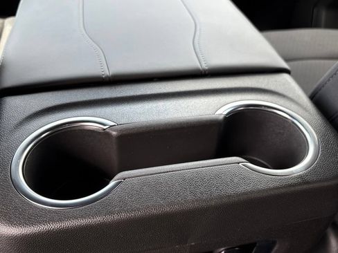 New 2026 Chevrolet Suburban LS RWD image 28