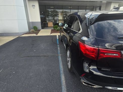 Used 2018 Acura MDX SH-AWD w/ Technology Package image 6