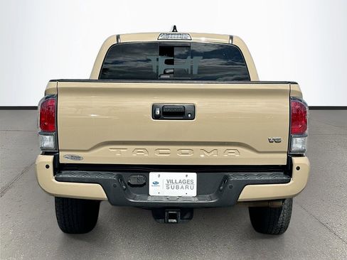 Used 2020 Toyota Tacoma TRD Off-Road w/ TRD Premium Off Road Package AWD/4WD image 6