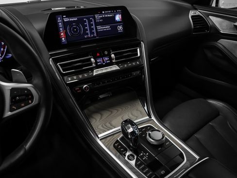 Used 2022 BMW M850i xDrive image 40