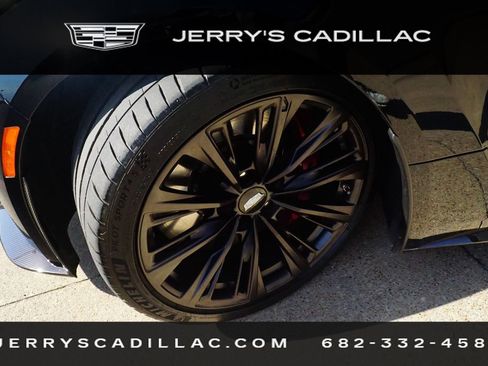 Used 2024 Cadillac CT5 V Blackwing w/ Carbon Fiber Package 2 RWD image 9