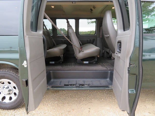 Used 2012 Chevrolet Express 1500 LS RWD image 15
