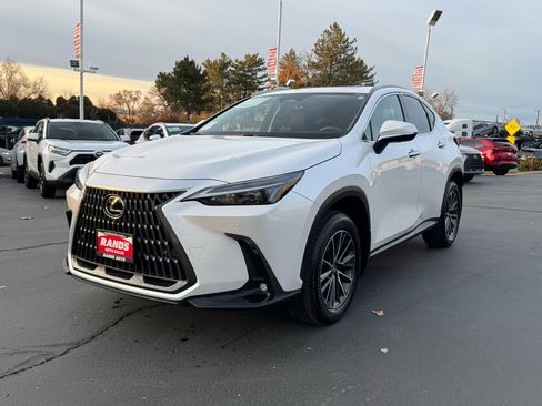 Used 2025 Lexus NX 350h AWD w/ Premium Package image 10