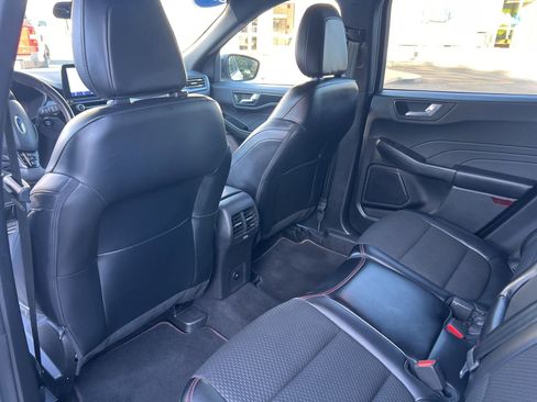 Used 2023 Ford Escape ST-Line Select image 15