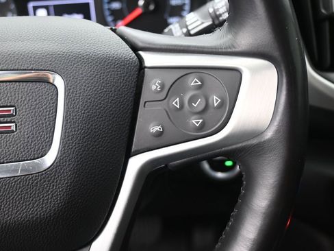 Used 2018 GMC Terrain SLE w/ Driver Convenience Package FWD image 2