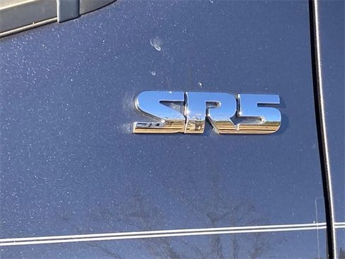 Used 2023 Toyota Tacoma SR5 w/ Technology Package image 14