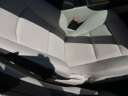 Used 2003 Jaguar S-TYPE R image 40