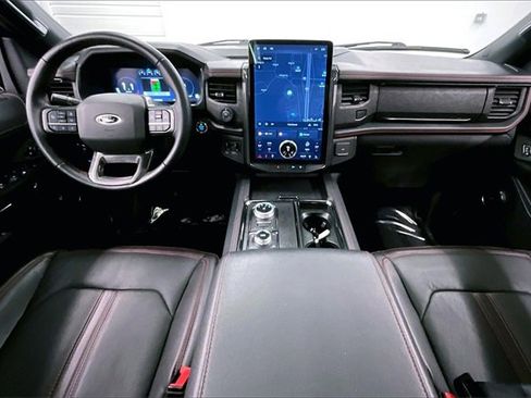 Used 2023 Ford Expedition Max Limited image 15