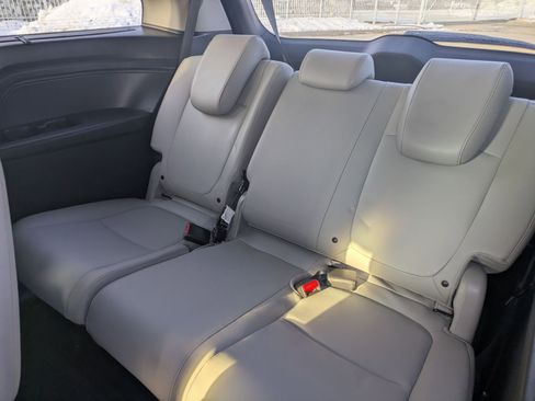 Certified 2023 Honda Odyssey Touring image 24