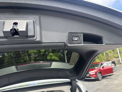 Used 2025 Acura RDX SH-AWD w/ Advance Package image 13