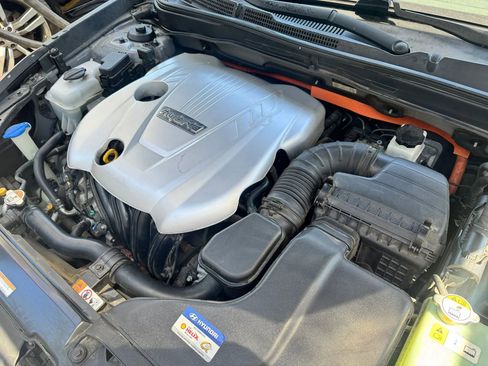 Used 2012 Hyundai Sonata Hybrid w/ Leather Pkg FWD image 39
