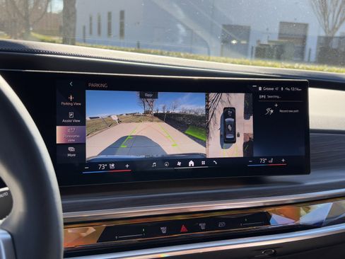 Certified 2023 BMW 740i 740i w/ Executive Package image 23