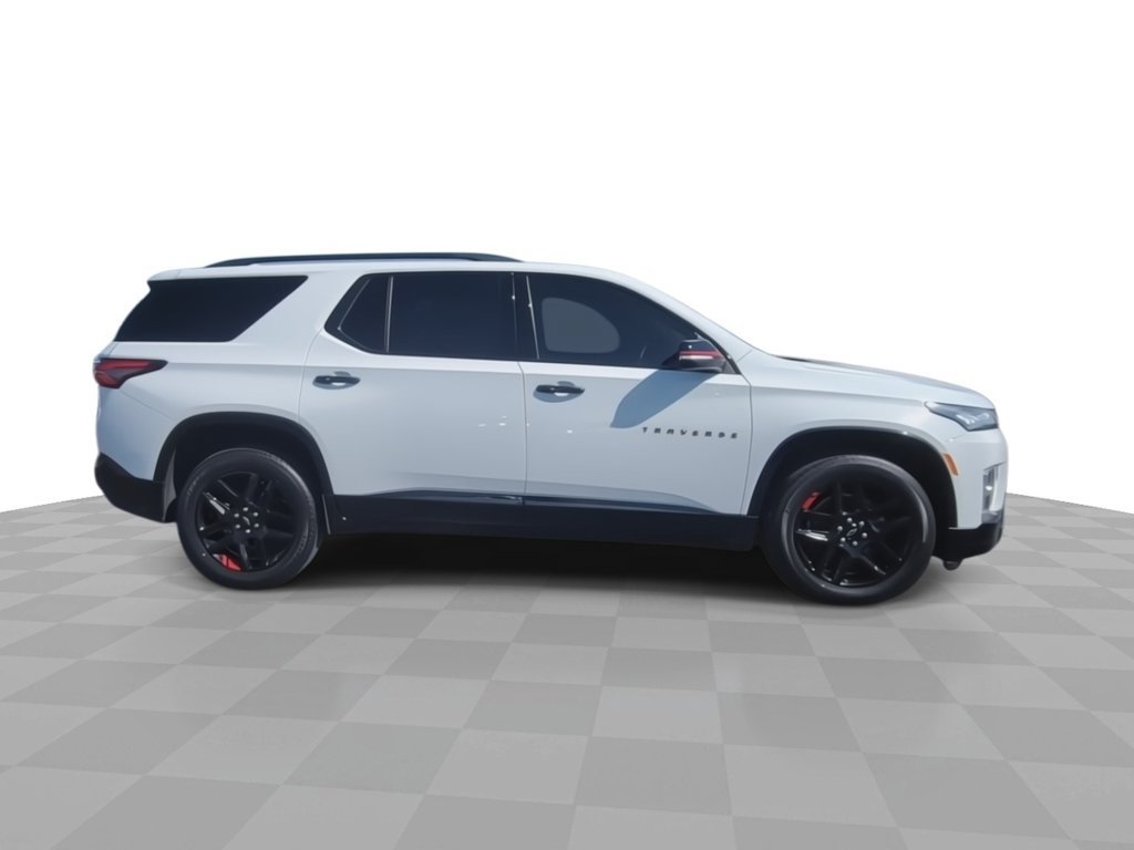 Certified 2023 Chevrolet Traverse Premier w/ Redline Edition FWD image 9