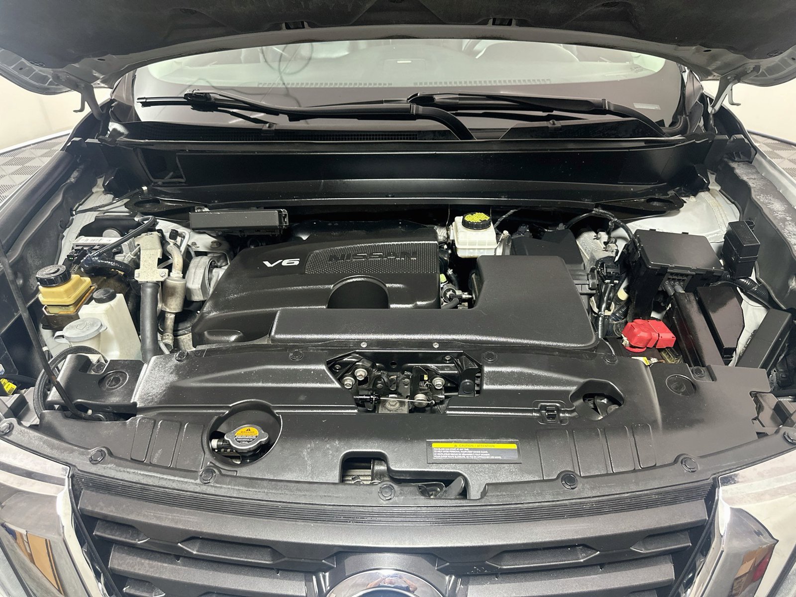 Used 2017 Nissan Pathfinder Platinum AWD/4WD image 31