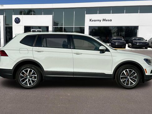 Used 2021 Volkswagen Tiguan S image 3