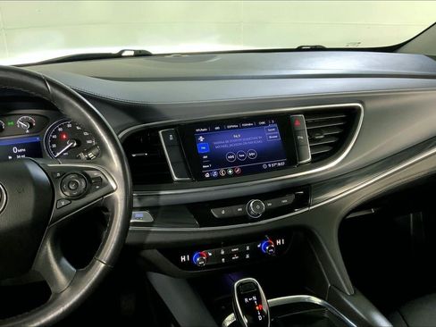 Used 2020 Buick Enclave Essence FWD image 5