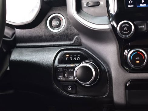 Used 2022 RAM 1500 Big Horn AWD/4WD image 38