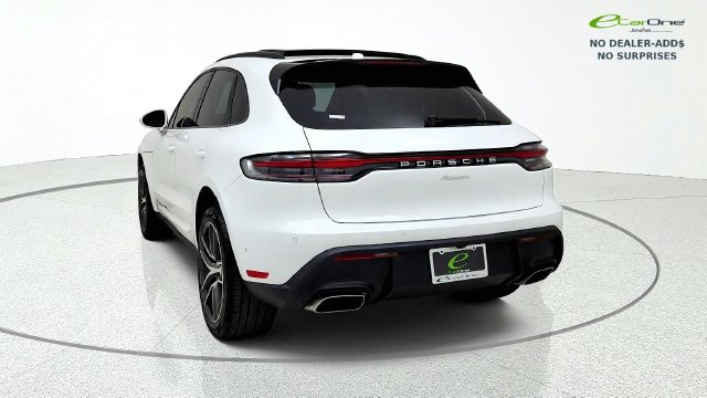 Used 2024 Porsche Macan w/ Premium Plus Package AWD/4WD image 7