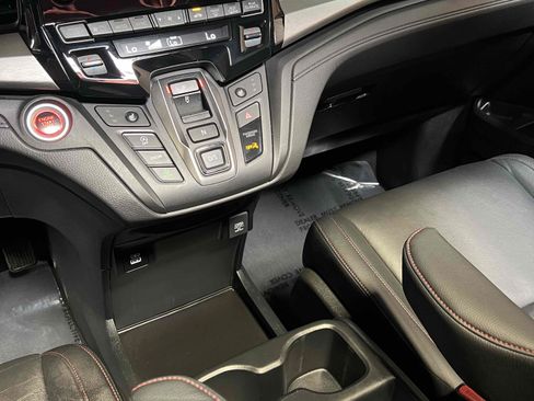 Used 2023 Honda Odyssey Sport image 59