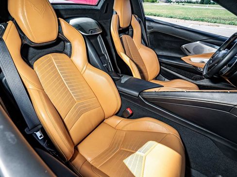 Used 2021 Chevrolet Corvette Stingray Premium Conv w/ Battery Protection Package RWD image 10