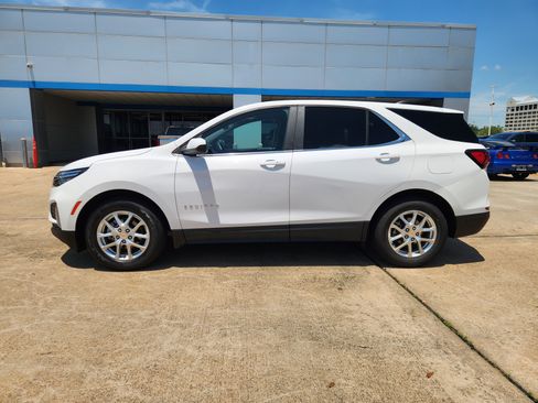 Certified 2024 Chevrolet Equinox LT FWD image 5