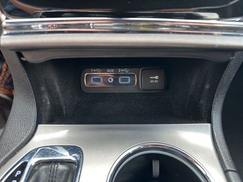 Used 2022 Jeep Grand Cherokee Limited RWD image 18