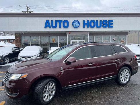 Used 2017 Lincoln MKT AWD w/ Driver Technology Package image 7