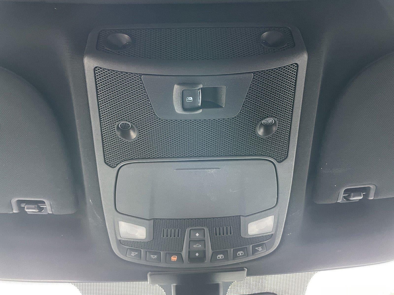 Used 2016 Ford F150 Platinum w/ Equipment Group 701A Luxury AWD/4WD image 35